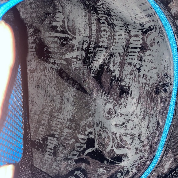 BUCKLE Y2K drawstring backpack! - Picture 3 of 11